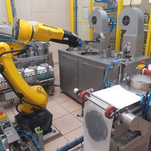 laboratorium surowcowe wyposażone w robota analitycznego